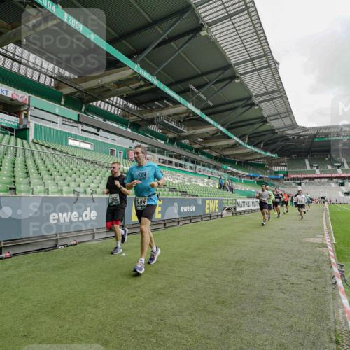 05.10.2025 - 20. swb-Marathon Bremen Michael Burmester http://msf.ph/oto/9232328 05.10.2025 12:53:19 Laufen im Stadion 248, 550, 590, 832, 869, 1009, 1164, 1367, 1431, 1538, 1600, 1656, 1667, 1868, 2030, 2050, 2072, 2075, 2288, 3363, 3553, 4132, 4218, 4294, 4573, 4729, 4746, 4935, 5169, 5425, 5571, 5579, 5866, 5944, 6492, 6677, 6806, 7255, 7408, 7617, 7905, 7975, 8238, 8297, 8349, 8431, 8462, 8499, 8709, 615, 793, 1298, 1552, 4362, 4805, 4914, 5447, 5459, 5561, 6630, 7277, 7416, 7634, 7773, 7975, 8580, 8921, 10338 meine-sportfotos.de