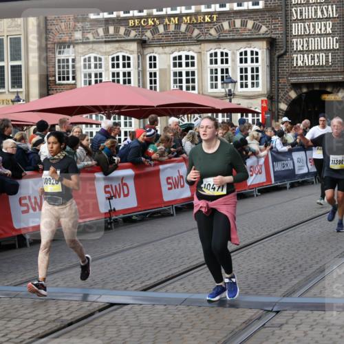 05.10.2025 - 20. swb-Marathon Bremen Yannick Fuchs http://msf.ph/oto/9232329 05.10.2025 11:03:20 Ziel 9300, 9325, 9593, 10185, 10471, 10926, 10996, 11390, 11682 meine-sportfotos.de
