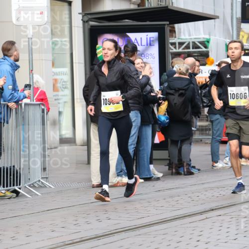 05.10.2025 - 20. swb-Marathon Bremen Strokosch-Dieckow http://msf.ph/oto/9232403 05.10.2025 10:40:50 Ziel 9262, 10606, 10952, 11069, 11086, 9262, 10606, 10952, 11069, 11086 meine-sportfotos.de