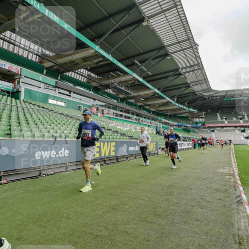 05.10.2025 - 20. swb-Marathon Bremen Michael Burmester http://msf.ph/oto/9232404 05.10.2025 12:53:29 Laufen im Stadion 248, 832, 869, 1009, 1020, 1164, 1367, 1428, 1538, 1600, 1656, 1667, 1868, 1943, 2030, 2050, 2072, 2075, 2250, 2288, 2871, 3363, 3553, 4132, 4218, 4294, 4573, 4729, 4746, 5169, 5425, 5571, 5579, 5866, 5944, 6492, 6806, 7255, 7408, 7617, 7835, 7905, 8238, 8431, 8462, 8499, 8709, 550, 590, 615, 793, 1298, 1431, 1600, 4218, 4746, 4805, 4914, 4935, 5447, 6630, 6677, 7277, 7416, 7634, 7773, 7975, 8297, 8349, 8580, 8921, 10338 meine-sportfotos.de