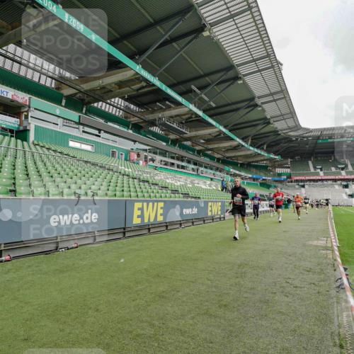 05.10.2025 - 20. swb-Marathon Bremen Michael Burmester http://msf.ph/oto/9232429 05.10.2025 12:53:33 Laufen im Stadion 89, 248, 368, 458, 496, 832, 869, 1009, 1020, 1164, 1367, 1428, 1460, 1489, 1538, 1656, 1667, 1868, 1943, 2030, 2050, 2072, 2075, 2250, 2288, 2871, 3363, 3553, 4132, 4294, 4573, 4611, 4729, 5169, 5425, 5571, 5576, 5579, 5866, 5944, 6348, 6492, 6806, 7255, 7408, 7617, 7835, 7905, 8238, 8462, 8499, 8709, 550, 590, 615, 793, 1431, 1600, 4218, 4746, 4805, 4914, 4935, 5447, 5866, 6630, 6677, 7277, 7416, 7773, 7975, 8297, 8349, 8431, 8921, 10338 meine-sportfotos.de