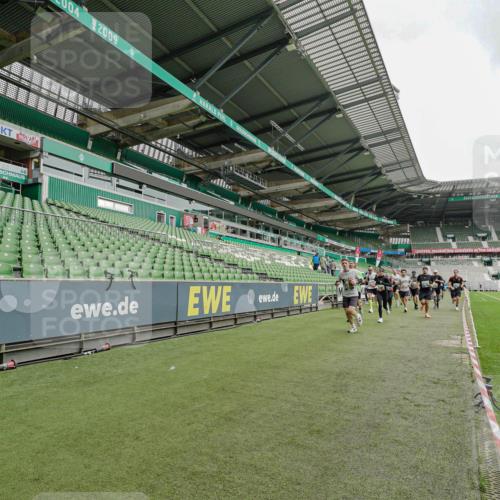 05.10.2025 - 20. swb-Marathon Bremen Michael Burmester http://msf.ph/oto/9232499 05.10.2025 12:53:44 Laufen im Stadion 89, 248, 250, 368, 458, 496, 507, 869, 950, 1009, 1020, 1164, 1165, 1428, 1460, 1489, 1538, 1608, 1656, 1667, 1690, 1729, 1736, 1868, 1873, 1943, 2030, 2050, 2250, 2288, 2871, 3363, 3553, 3913, 4294, 4611, 4729, 5024, 5425, 5571, 5576, 5579, 5944, 6244, 6348, 6359, 6492, 6806, 7255, 7408, 7617, 7835, 7905, 8238, 8462, 8499, 8511, 8611, 8709, 550, 590, 832, 1367, 1600, 2072, 2075, 4132, 4218, 4573, 4746, 4935, 5169, 5866, 8297, 8431, 8462 meine-sportfotos.de