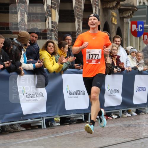 05.10.2025 - 20. swb-Marathon Bremen Strokosch-Dieckow http://msf.ph/oto/9232509 05.10.2025 12:31:48 Ziel 1771 meine-sportfotos.de