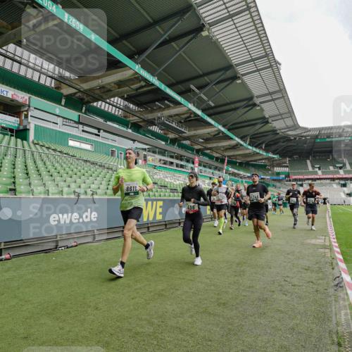 05.10.2025 - 20. swb-Marathon Bremen Michael Burmester http://msf.ph/oto/9232523 05.10.2025 12:53:47 Laufen im Stadion 89, 248, 250, 368, 458, 496, 507, 869, 950, 1009, 1020, 1164, 1165, 1428, 1460, 1489, 1538, 1608, 1656, 1667, 1690, 1729, 1736, 1868, 1873, 1943, 2030, 2050, 2250, 2288, 2871, 3363, 3553, 3913, 4294, 4611, 4729, 5024, 5425, 5571, 5576, 5579, 5944, 6244, 6348, 6359, 6492, 6806, 7255, 7408, 7617, 7835, 7905, 8238, 8499, 8511, 8611, 8709, 832, 1367, 1600, 2072, 2075, 4132, 4218, 4573, 4746, 5169, 5866, 8297, 8431, 8462 meine-sportfotos.de