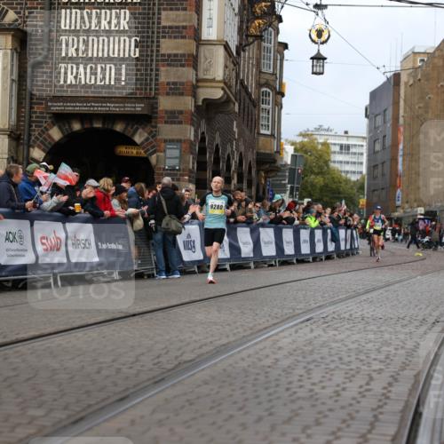 05.10.2025 - 20. swb-Marathon Bremen Yannick Fuchs http://msf.ph/oto/9232552 05.10.2025 10:32:36 Ziel  meine-sportfotos.de