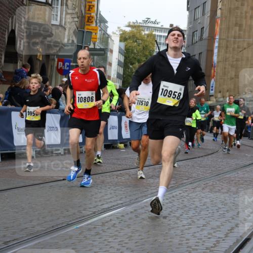 05.10.2025 - 20. swb-Marathon Bremen Strokosch-Dieckow http://msf.ph/oto/9232558 05.10.2025 10:53:16 Ziel 7193, 7251, 9263, 9539, 9717, 9834, 9956, 10057, 10317, 10460, 10806, 10958, 10993, 11174, 11175, 11377, 11510, 11512 meine-sportfotos.de