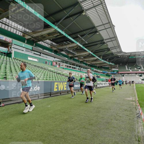 05.10.2025 - 20. swb-Marathon Bremen Michael Burmester http://msf.ph/oto/9232578 05.10.2025 12:53:52 Laufen im Stadion 89, 250, 368, 458, 496, 507, 524, 756, 869, 950, 1009, 1020, 1164, 1165, 1428, 1460, 1489, 1517, 1538, 1608, 1656, 1690, 1729, 1736, 1868, 1873, 1943, 2030, 2050, 2250, 2288, 2871, 3363, 3553, 3913, 4294, 4611, 5024, 5425, 5571, 5576, 5944, 6244, 6348, 6359, 6806, 7232, 7255, 7408, 7617, 7835, 7905, 8238, 8499, 8511, 8611, 8709, 248, 832, 1367, 1667, 2072, 2075, 4132, 4573, 4729, 5169, 5579, 5866, 6492, 8462 meine-sportfotos.de