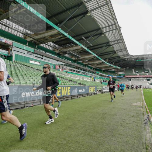 05.10.2025 - 20. swb-Marathon Bremen Michael Burmester http://msf.ph/oto/9232600 05.10.2025 12:53:53 Laufen im Stadion 89, 250, 368, 458, 496, 507, 524, 756, 869, 950, 1009, 1020, 1164, 1165, 1428, 1460, 1489, 1517, 1538, 1608, 1656, 1690, 1729, 1736, 1868, 1873, 1943, 2030, 2050, 2250, 2288, 2871, 3363, 3553, 3913, 4294, 4611, 5024, 5425, 5571, 5576, 5944, 6244, 6348, 6359, 6806, 7232, 7255, 7408, 7508, 7617, 7835, 7905, 8238, 8499, 8511, 8611, 8709, 248, 832, 1367, 1667, 2072, 2075, 4132, 4573, 4729, 5169, 5579, 5866, 6492, 8462 meine-sportfotos.de
