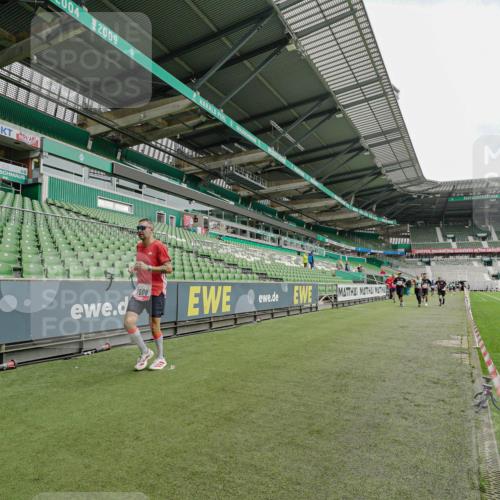 05.10.2025 - 20. swb-Marathon Bremen Michael Burmester http://msf.ph/oto/9232639 05.10.2025 12:53:58 Laufen im Stadion 53, 89, 250, 368, 458, 496, 507, 524, 756, 869, 950, 1009, 1020, 1164, 1165, 1428, 1460, 1489, 1517, 1538, 1608, 1656, 1690, 1729, 1736, 1868, 1873, 1943, 2030, 2050, 2250, 2288, 2841, 2871, 3212, 3363, 3553, 3913, 4294, 4611, 5024, 5425, 5571, 5576, 5944, 6244, 6348, 6359, 6806, 7232, 7255, 7408, 7508, 7617, 7835, 7905, 8499, 8511, 8611, 8709, 248, 832, 1667, 2075, 4132, 4729, 5169, 5579, 6492, 8238, 8462 meine-sportfotos.de