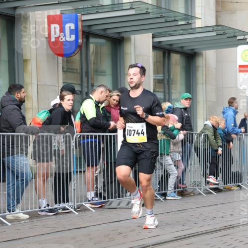 05.10.2025 - 20. swb-Marathon Bremen Strokosch-Dieckow http://msf.ph/oto/9232749 05.10.2025 10:41:14 Ziel 9253, 10744, 10910, 11701, 9253, 10744, 10910, 11701 meine-sportfotos.de