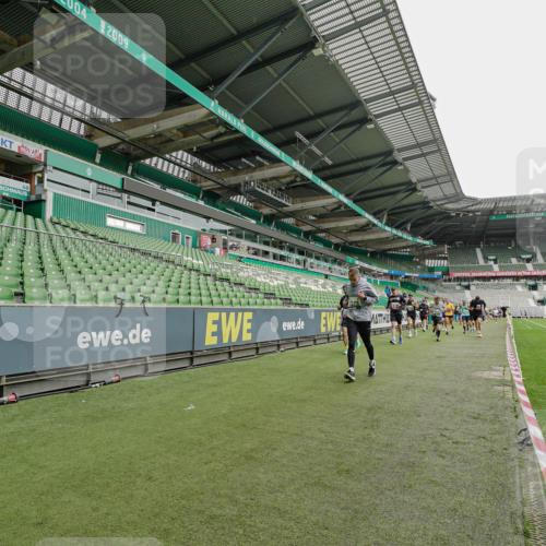 05.10.2025 - 20. swb-Marathon Bremen Michael Burmester http://msf.ph/oto/9232769 05.10.2025 12:54:18 Laufen im Stadion 53, 89, 132, 250, 289, 368, 458, 496, 504, 507, 524, 756, 950, 1009, 1020, 1165, 1308, 1428, 1460, 1489, 1517, 1543, 1608, 1690, 1729, 1736, 1873, 1896, 1897, 1943, 1976, 2024, 2250, 2274, 2573, 2841, 2871, 3193, 3212, 3224, 3359, 3436, 3703, 3913, 4595, 4611, 4837, 4949, 4958, 5022, 5024, 5206, 5576, 5666, 5978, 6244, 6348, 6359, 6583, 6683, 6853, 7232, 7279, 7494, 7508, 7814, 7835, 7986, 8511, 8611, 8653, 8737, 869, 1538, 3553, 7255, 7408, 8709 meine-sportfotos.de