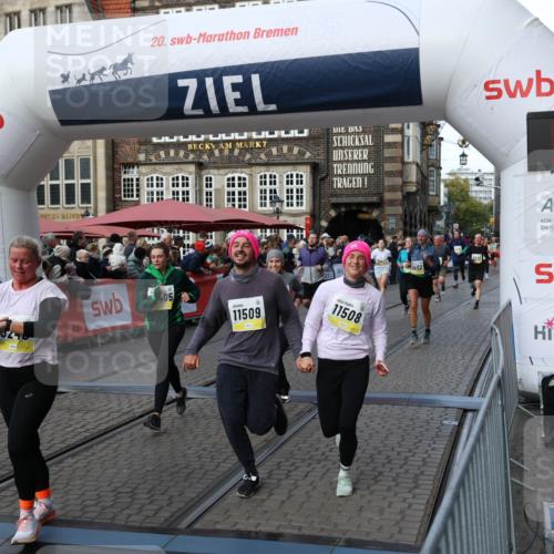 05.10.2025 - 20. swb-Marathon Bremen Yannick Fuchs http://msf.ph/oto/9232787 05.10.2025 11:03:27 Ziel 9225, 9246, 9325, 10142, 10405, 10471, 10926, 10963, 11103, 11124, 11390, 11467, 11502, 11508, 11509 meine-sportfotos.de