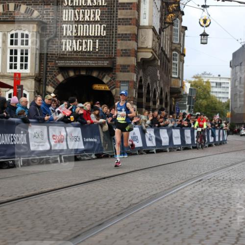 05.10.2025 - 20. swb-Marathon Bremen Yannick Fuchs http://msf.ph/oto/9232793 05.10.2025 10:32:41 Ziel 9280, 11730 meine-sportfotos.de