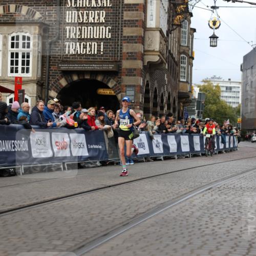 05.10.2025 - 20. swb-Marathon Bremen Yannick Fuchs http://msf.ph/oto/9232797 05.10.2025 10:32:41 Ziel 9280, 11730 meine-sportfotos.de
