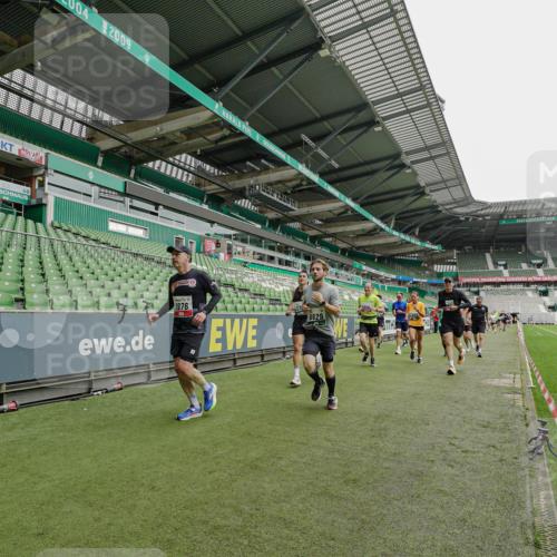 05.10.2025 - 20. swb-Marathon Bremen Michael Burmester http://msf.ph/oto/9232800 05.10.2025 12:54:22 Laufen im Stadion 53, 89, 132, 250, 289, 368, 458, 496, 504, 507, 524, 756, 950, 1020, 1165, 1308, 1428, 1460, 1489, 1517, 1543, 1608, 1690, 1729, 1736, 1873, 1896, 1897, 1943, 1976, 2024, 2274, 2573, 2841, 2871, 3193, 3212, 3224, 3359, 3436, 3703, 3913, 4595, 4611, 4837, 4949, 4958, 5022, 5024, 5206, 5576, 5666, 5869, 5978, 6244, 6348, 6359, 6583, 6683, 6853, 7232, 7279, 7494, 7508, 7814, 7835, 7928, 7986, 8511, 8611, 8653, 8737, 869, 1538, 7255, 8709 meine-sportfotos.de