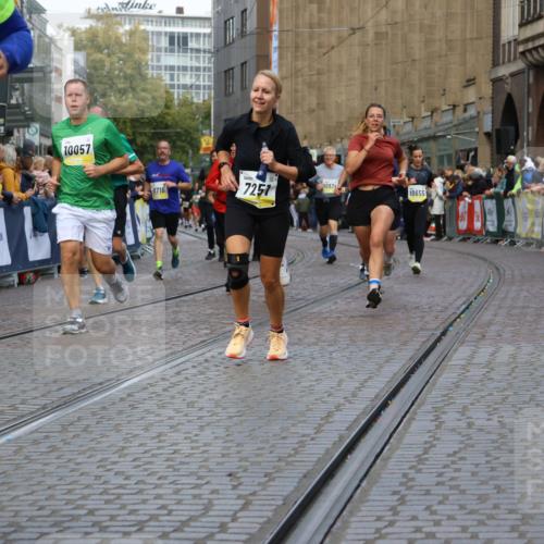 05.10.2025 - 20. swb-Marathon Bremen Strokosch-Dieckow http://msf.ph/oto/9232804 05.10.2025 10:53:22 Ziel 7193, 7251, 9263, 9539, 9717, 9868, 9957, 10057, 10302, 10317, 10335, 10369, 10468, 10655, 10934, 11174, 11175, 11545, 11616, 11716 meine-sportfotos.de