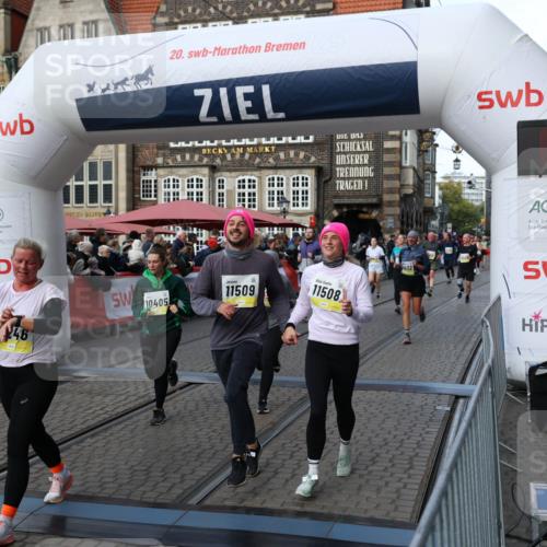 05.10.2025 - 20. swb-Marathon Bremen Yannick Fuchs http://msf.ph/oto/9232813 05.10.2025 11:03:27 Ziel 9225, 9246, 9325, 10142, 10405, 10471, 10926, 10963, 11103, 11124, 11390, 11467, 11502, 11508, 11509 meine-sportfotos.de