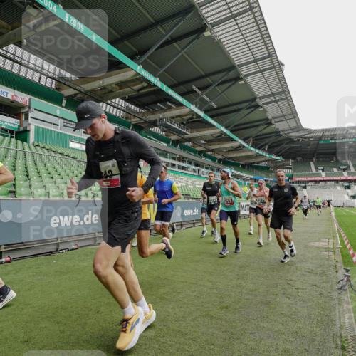05.10.2025 - 20. swb-Marathon Bremen Michael Burmester http://msf.ph/oto/9232822 05.10.2025 12:54:25 Laufen im Stadion 53, 89, 132, 250, 289, 368, 458, 496, 504, 507, 524, 756, 950, 1020, 1165, 1308, 1428, 1460, 1489, 1517, 1543, 1608, 1690, 1729, 1736, 1873, 1896, 1897, 1943, 1976, 2024, 2180, 2274, 2573, 2767, 2841, 2871, 3193, 3212, 3224, 3359, 3436, 3703, 3913, 4595, 4611, 4837, 4949, 4958, 5022, 5024, 5206, 5452, 5576, 5666, 5869, 5978, 6244, 6348, 6359, 6583, 6683, 6853, 7232, 7279, 7494, 7508, 7814, 7835, 7928, 7986, 8511, 8611, 8653, 8737, 869, 7255 meine-sportfotos.de