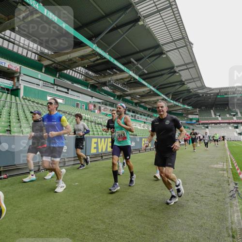 05.10.2025 - 20. swb-Marathon Bremen Michael Burmester http://msf.ph/oto/9232833 05.10.2025 12:54:26 Laufen im Stadion 53, 89, 132, 250, 289, 368, 458, 496, 504, 507, 524, 756, 950, 1020, 1165, 1308, 1428, 1460, 1489, 1517, 1543, 1608, 1690, 1729, 1736, 1873, 1896, 1897, 1943, 1976, 2024, 2180, 2274, 2573, 2767, 2841, 2871, 3193, 3212, 3224, 3359, 3436, 3703, 3913, 4595, 4611, 4837, 4949, 4958, 5022, 5024, 5206, 5452, 5576, 5666, 5869, 5978, 6244, 6348, 6359, 6583, 6683, 6853, 7232, 7279, 7494, 7508, 7814, 7835, 7928, 7986, 8511, 8611, 8642, 8653, 8737 meine-sportfotos.de