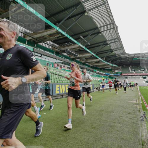 05.10.2025 - 20. swb-Marathon Bremen Michael Burmester http://msf.ph/oto/9232841 05.10.2025 12:54:26 Laufen im Stadion 53, 89, 132, 250, 289, 368, 458, 496, 504, 507, 524, 756, 950, 1020, 1165, 1308, 1428, 1460, 1489, 1517, 1543, 1608, 1690, 1729, 1736, 1873, 1896, 1897, 1943, 1976, 2024, 2180, 2274, 2573, 2767, 2841, 2871, 3193, 3212, 3224, 3359, 3436, 3703, 3913, 4595, 4611, 4837, 4949, 4958, 5022, 5024, 5206, 5452, 5576, 5666, 5869, 5978, 6244, 6348, 6359, 6583, 6683, 6853, 7232, 7279, 7494, 7508, 7814, 7835, 7928, 7986, 8511, 8611, 8642, 8653, 8737 meine-sportfotos.de