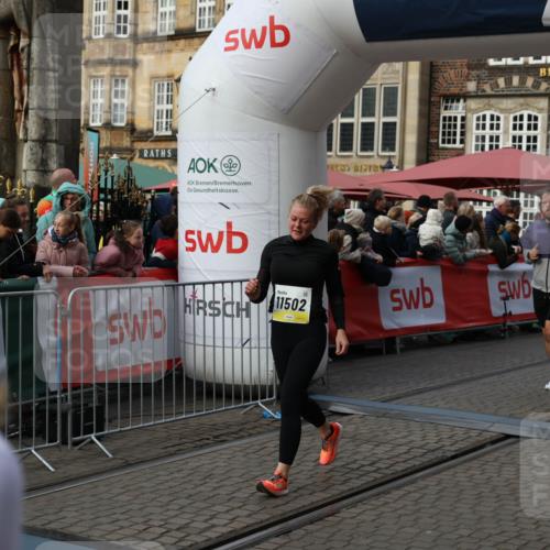 05.10.2025 - 20. swb-Marathon Bremen Yannick Fuchs http://msf.ph/oto/9232904 05.10.2025 11:03:29 Ziel 7776, 9224, 9225, 9246, 9325, 10142, 10405, 10446, 10963, 10995, 11103, 11124, 11236, 11467, 11502, 11508, 11509 meine-sportfotos.de