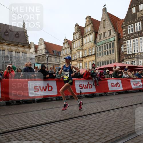 05.10.2025 - 20. swb-Marathon Bremen Yannick Fuchs http://msf.ph/oto/9232949 05.10.2025 10:32:44 Ziel 9280, 11730 meine-sportfotos.de