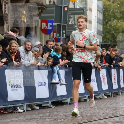 05.10.2025 - 20. swb-Marathon Bremen Strokosch-Dieckow http://msf.ph/oto/9233016 05.10.2025 12:34:10 Ziel 1663 meine-sportfotos.de