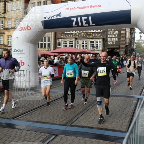 05.10.2025 - 20. swb-Marathon Bremen Yannick Fuchs http://msf.ph/oto/9233090 05.10.2025 11:03:32 Ziel 7776, 9224, 9225, 9246, 9308, 10142, 10405, 10446, 10963, 10995, 11103, 11124, 11150, 11236, 11467, 11502, 11508, 11509 meine-sportfotos.de