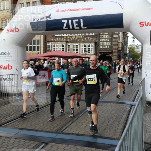 05.10.2025 - 20. swb-Marathon Bremen Yannick Fuchs http://msf.ph/oto/9233124 05.10.2025 11:03:32 Ziel 7776, 9224, 9225, 9246, 9308, 10142, 10405, 10446, 10963, 10995, 11103, 11124, 11150, 11236, 11467, 11502, 11508, 11509 meine-sportfotos.de