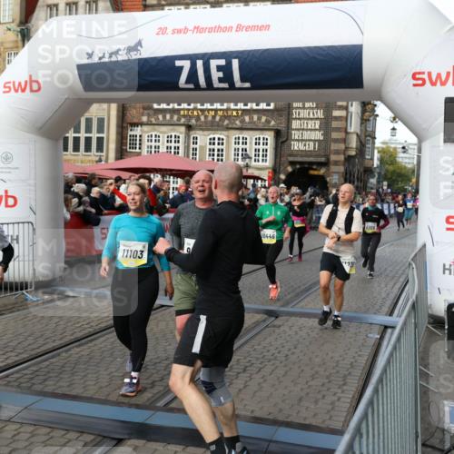 05.10.2025 - 20. swb-Marathon Bremen Yannick Fuchs http://msf.ph/oto/9233174 05.10.2025 11:03:32 Ziel 7776, 9224, 9225, 9246, 9308, 10142, 10405, 10446, 10963, 10995, 11103, 11124, 11150, 11236, 11467, 11502, 11508, 11509 meine-sportfotos.de