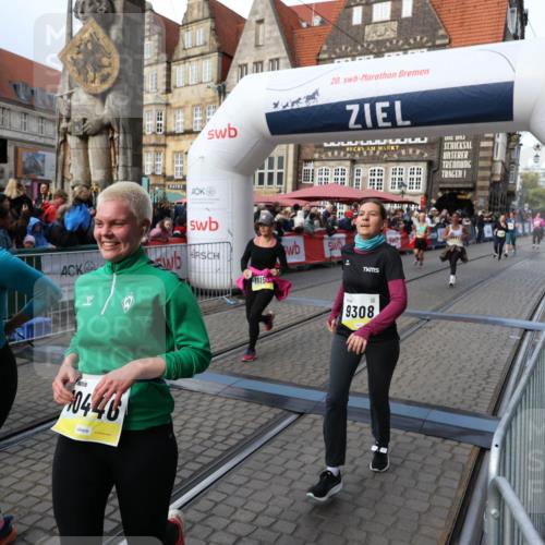05.10.2025 - 20. swb-Marathon Bremen Yannick Fuchs http://msf.ph/oto/9233343 05.10.2025 11:03:36 Ziel 7776, 9224, 9225, 9308, 9486, 9498, 9850, 10446, 10963, 10995, 11103, 11124, 11150, 11236 meine-sportfotos.de