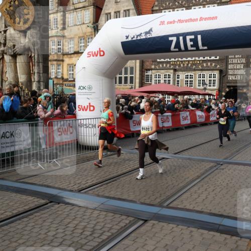 05.10.2025 - 20. swb-Marathon Bremen Yannick Fuchs http://msf.ph/oto/9233481 05.10.2025 11:03:39 Ziel 7199, 7776, 9308, 9486, 9498, 9850, 10446, 10995, 11150, 11236, 11522 meine-sportfotos.de