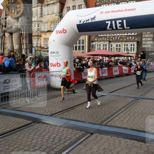 05.10.2025 - 20. swb-Marathon Bremen Yannick Fuchs http://msf.ph/oto/9233488 05.10.2025 11:03:39 Ziel 7199, 7776, 9308, 9486, 9498, 9850, 10446, 10995, 11150, 11236, 11522 meine-sportfotos.de