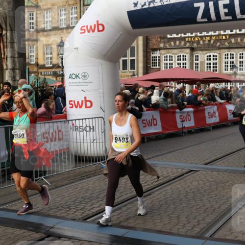 05.10.2025 - 20. swb-Marathon Bremen Yannick Fuchs http://msf.ph/oto/9233527 05.10.2025 11:03:39 Ziel 7199, 7776, 9308, 9486, 9498, 9850, 10446, 10995, 11150, 11236, 11522 meine-sportfotos.de