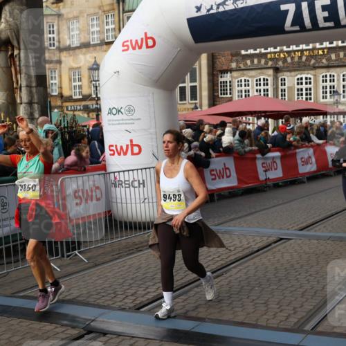 05.10.2025 - 20. swb-Marathon Bremen Yannick Fuchs http://msf.ph/oto/9233540 05.10.2025 11:03:40 Ziel 7199, 9308, 9486, 9498, 9850, 10213, 11150, 11522 meine-sportfotos.de