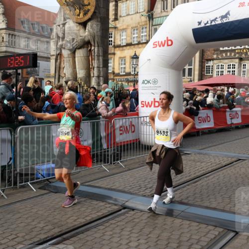 05.10.2025 - 20. swb-Marathon Bremen Yannick Fuchs http://msf.ph/oto/9233556 05.10.2025 11:03:40 Ziel 7199, 9308, 9486, 9498, 9850, 10213, 11150, 11522 meine-sportfotos.de