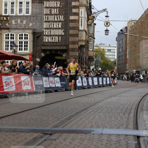 05.10.2025 - 20. swb-Marathon Bremen Yannick Fuchs http://msf.ph/oto/9233626 05.10.2025 10:34:37 Ziel 10718 meine-sportfotos.de