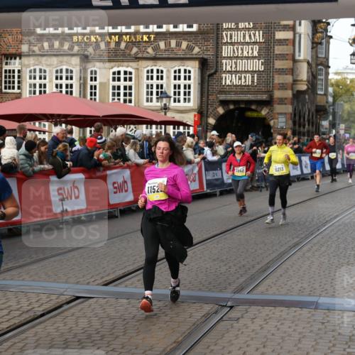 05.10.2025 - 20. swb-Marathon Bremen Yannick Fuchs http://msf.ph/oto/9233668 05.10.2025 11:03:42 Ziel 7199, 9486, 9498, 9850, 9940, 10213, 11522 meine-sportfotos.de