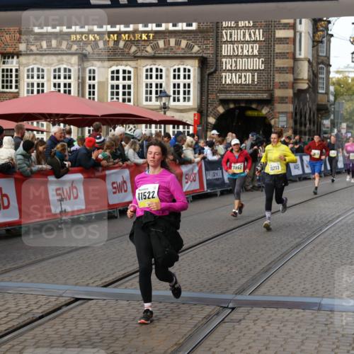 05.10.2025 - 20. swb-Marathon Bremen Yannick Fuchs http://msf.ph/oto/9233678 05.10.2025 11:03:42 Ziel 7199, 9486, 9498, 9850, 9940, 10213, 11522 meine-sportfotos.de
