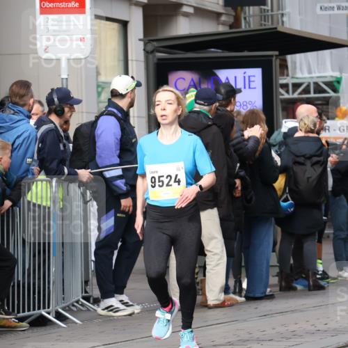 05.10.2025 - 20. swb-Marathon Bremen Strokosch-Dieckow http://msf.ph/oto/9233721 05.10.2025 10:42:30 Ziel 9524, 10045, 10592, 10624, 11178, 11640, 9524, 10045, 10592, 10624, 11178, 11640 meine-sportfotos.de