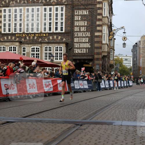 05.10.2025 - 20. swb-Marathon Bremen Yannick Fuchs http://msf.ph/oto/9233725 05.10.2025 10:34:39 Ziel 10718 meine-sportfotos.de