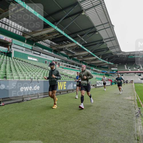 05.10.2025 - 20. swb-Marathon Bremen Michael Burmester http://msf.ph/oto/9233743 05.10.2025 12:56:30 Laufen im Stadion 325, 591, 830, 901, 984, 989, 1161, 1380, 1679, 1931, 2134, 2149, 2263, 2438, 2490, 2571, 2634, 3161, 3392, 3606, 3749, 3980, 4052, 4101, 4149, 4288, 4432, 4485, 5246, 5255, 5370, 5419, 5469, 5490, 6070, 6176, 6375, 6441, 6451, 6689, 6797, 6864, 6926, 7000, 7283, 7292, 7320, 7431, 7490, 7783, 7920, 8060, 8144, 8222, 8564, 9054, 78, 240, 1261, 1490, 1774, 1825, 1931, 2162, 2459, 2490, 2884, 2942, 3074, 3515, 3612, 4079, 4116, 4195, 4456, 5615, 5691, 5719, 6515 meine-sportfotos.de