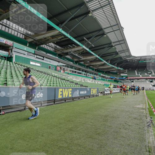 05.10.2025 - 20. swb-Marathon Bremen Michael Burmester http://msf.ph/oto/9233842 05.10.2025 12:56:49 Laufen im Stadion 31, 299, 479, 591, 830, 901, 1161, 1380, 1595, 1627, 1679, 1971, 1977, 2149, 2263, 2269, 2436, 2438, 2571, 2634, 3392, 3471, 3606, 3980, 4101, 4484, 4485, 5104, 5246, 5255, 5419, 5469, 6176, 6250, 6375, 6451, 6493, 6510, 6689, 6864, 6926, 7000, 7017, 7086, 7283, 7292, 7320, 7390, 7431, 7490, 7546, 7578, 7783, 7920, 8479, 8564, 8973, 9054, 9129, 325, 984, 989, 1931, 2134, 2490, 3161, 3749, 4052, 4149, 4288, 4432, 5370, 5490, 6070, 6441, 8144 meine-sportfotos.de