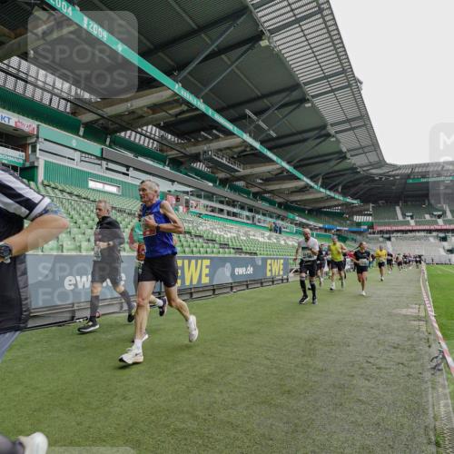 05.10.2025 - 20. swb-Marathon Bremen Michael Burmester http://msf.ph/oto/9233894 05.10.2025 12:56:58 Laufen im Stadion 31, 246, 299, 305, 479, 591, 833, 1161, 1380, 1382, 1595, 1627, 1679, 1971, 1977, 2166, 2263, 2269, 2436, 2438, 2571, 2634, 3392, 3471, 3606, 3813, 3980, 4101, 4484, 5104, 5246, 5255, 5419, 5469, 5503, 5664, 6176, 6250, 6267, 6375, 6451, 6493, 6510, 6768, 6864, 6926, 7000, 7017, 7086, 7283, 7292, 7320, 7390, 7431, 7490, 7546, 7578, 7783, 7920, 8479, 8564, 8903, 8973, 9054, 9129, 325, 830, 901, 989, 2134, 2149, 3161, 4052, 4485, 5370, 5490, 6070, 6441 meine-sportfotos.de