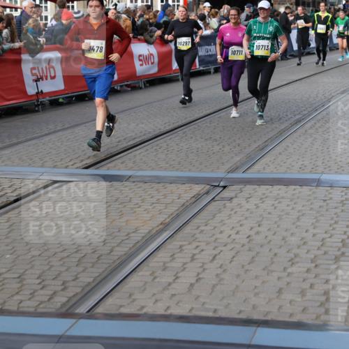 05.10.2025 - 20. swb-Marathon Bremen Yannick Fuchs http://msf.ph/oto/9233899 05.10.2025 11:03:46 Ziel 7199, 9486, 9940, 10213, 10297, 10478, 10711, 10713, 11522, 11589 meine-sportfotos.de