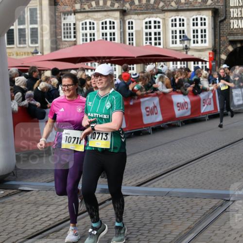 05.10.2025 - 20. swb-Marathon Bremen Yannick Fuchs http://msf.ph/oto/9233955 05.10.2025 11:03:48 Ziel 9315, 9940, 10213, 10297, 10478, 10603, 10604, 10711, 10713, 11522, 11589 meine-sportfotos.de