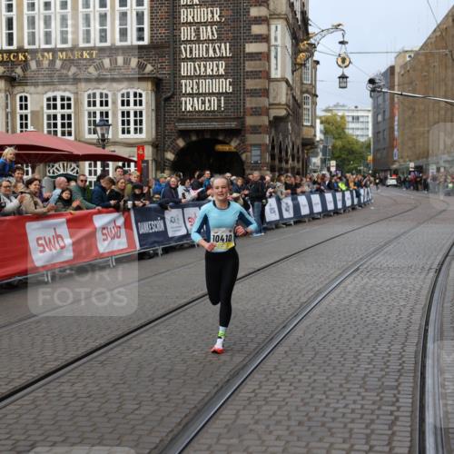 05.10.2025 - 20. swb-Marathon Bremen Yannick Fuchs http://msf.ph/oto/9234092 05.10.2025 10:34:55 Ziel 10410 meine-sportfotos.de