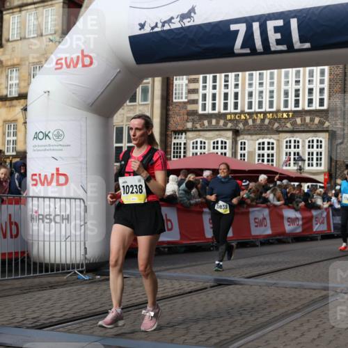 05.10.2025 - 20. swb-Marathon Bremen Yannick Fuchs http://msf.ph/oto/9234098 05.10.2025 11:03:56 Ziel 7788, 9315, 10238, 10603, 10604, 11039, 11272, 11306, 11589 meine-sportfotos.de