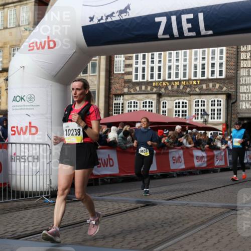 05.10.2025 - 20. swb-Marathon Bremen Yannick Fuchs http://msf.ph/oto/9234117 05.10.2025 11:03:57 Ziel 7788, 9241, 9315, 9571, 10106, 10238, 10603, 10604, 11039, 11272, 11306 meine-sportfotos.de