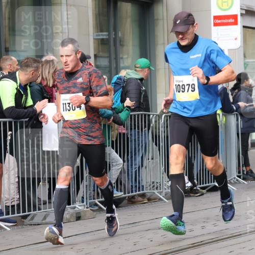05.10.2025 - 20. swb-Marathon Bremen Strokosch-Dieckow http://msf.ph/oto/9234180 05.10.2025 10:42:58 Ziel 9006, 9967, 10474, 10541, 10553, 10961, 10979, 11304, 11476, 9006, 9967, 10474, 10541, 10553, 10961, 10979, 11304, 11476 meine-sportfotos.de